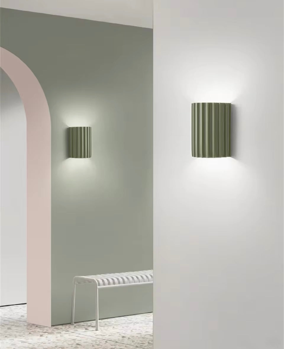 ResinBeam – Stylish Resin Wall Lamp for Modern Interiors