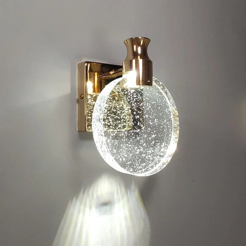 LoopLume – Stylish LED Wall Lamp