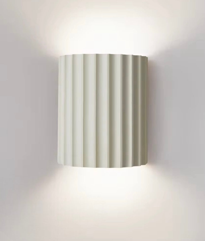 ResinBeam – Stylish Resin Wall Lamp for Modern Interiors