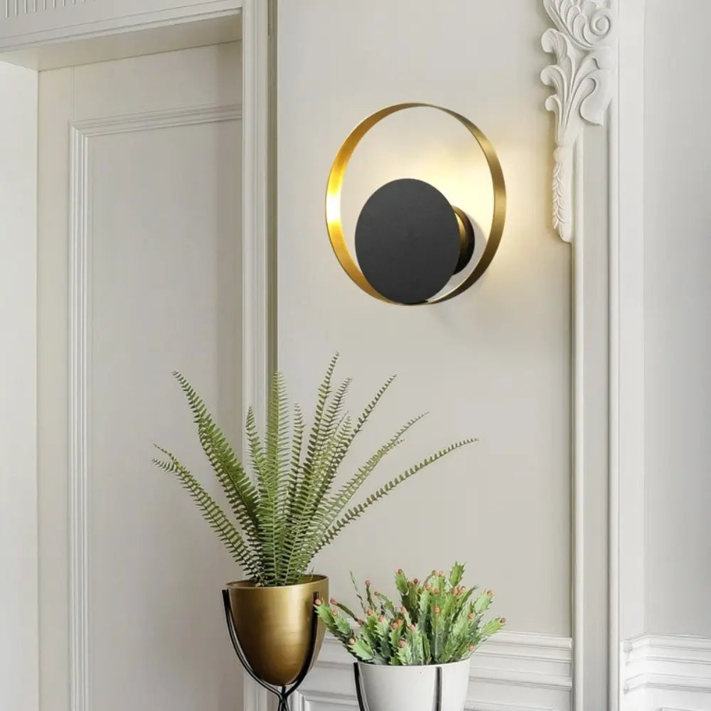 AuraBright - Elegant Wall Lamp