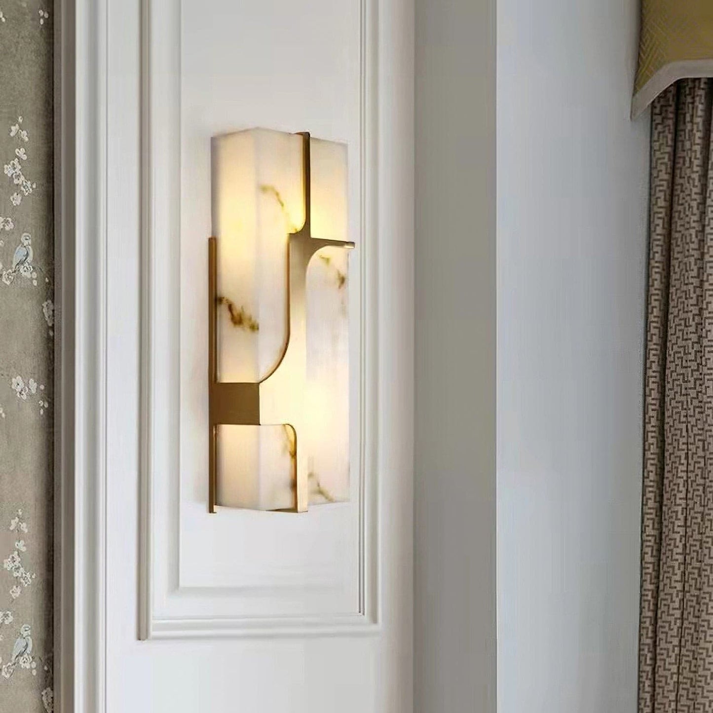 OpalGlow – Marble Art Deco Wall Lamp for a Chic Appeal