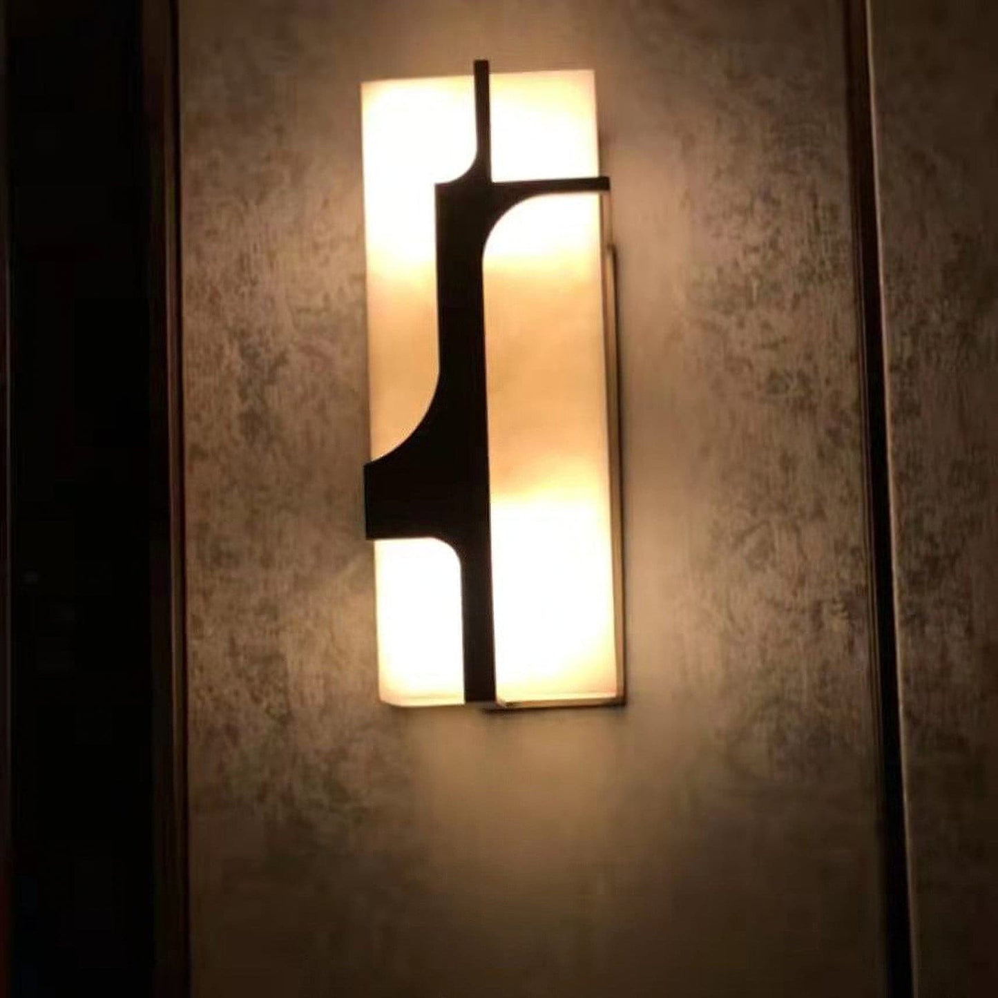 OpalGlow – Marble Art Deco Wall Lamp for a Chic Appeal