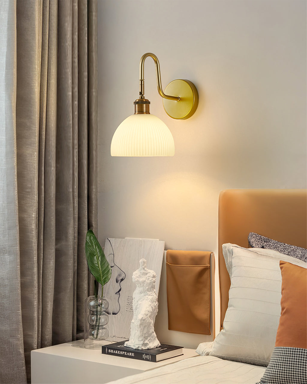 HeritageGlow – Classic Wall Lamp with Luxurious Elegance