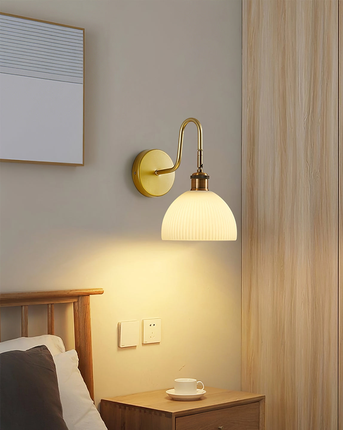 HeritageGlow – Classic Wall Lamp with Luxurious Elegance
