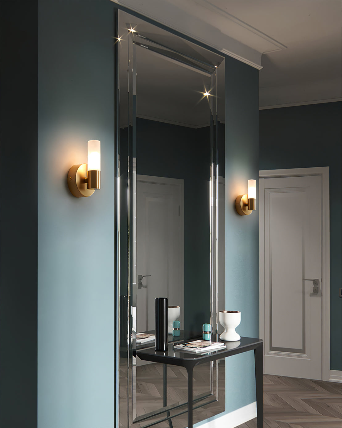 CylindraBeam– Chic Cylindrical Wall Lamp for Timeless Ambience