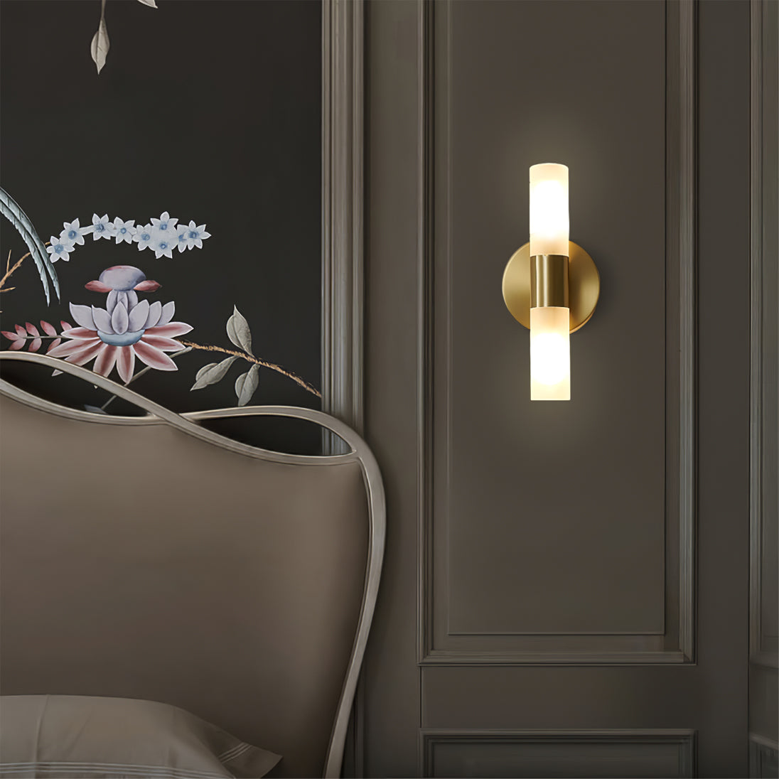 CylindraBeam– Chic Cylindrical Wall Lamp for Timeless Ambience