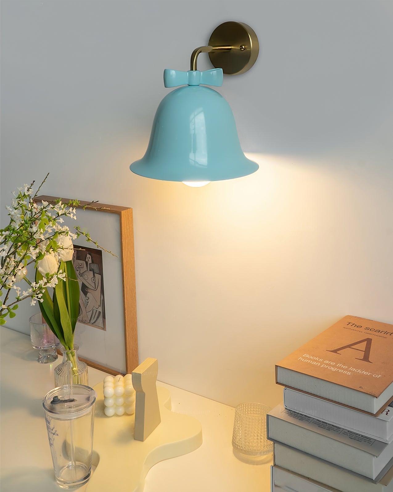 BellGlow – Elegant Wall Lamp
