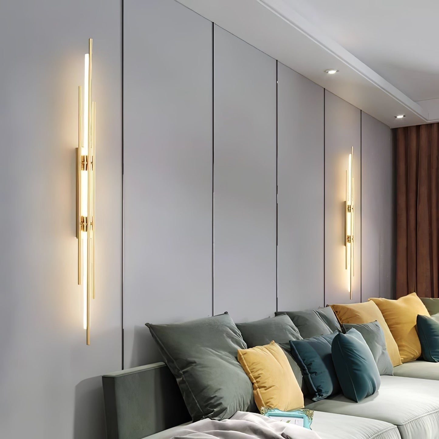 LuxeHalo – Opulent Gold Wall Light for Elegant Spaces