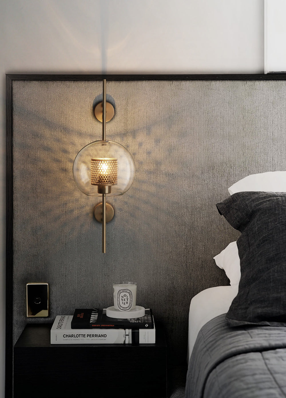 CrystalLuxe – Illuminated Glass Wall Lamp for Stylish Lighting