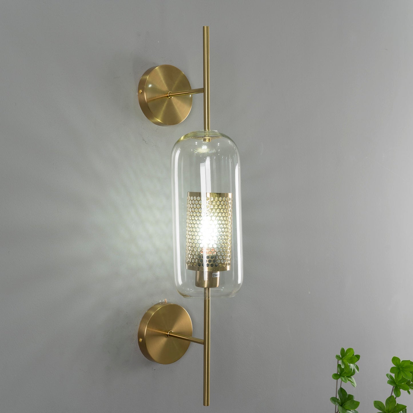 CrystalLuxe – Illuminated Glass Wall Lamp for Stylish Lighting