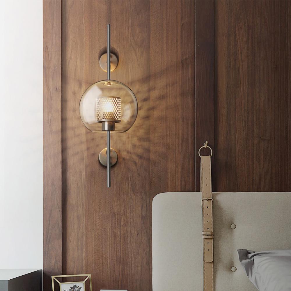 CrystalLuxe – Illuminated Glass Wall Lamp for Stylish Lighting