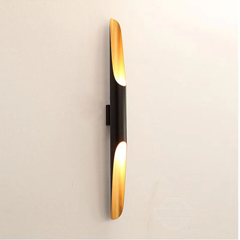 NeoBeam– Postmodern Wall Lamp for a Cutting-Edge Look