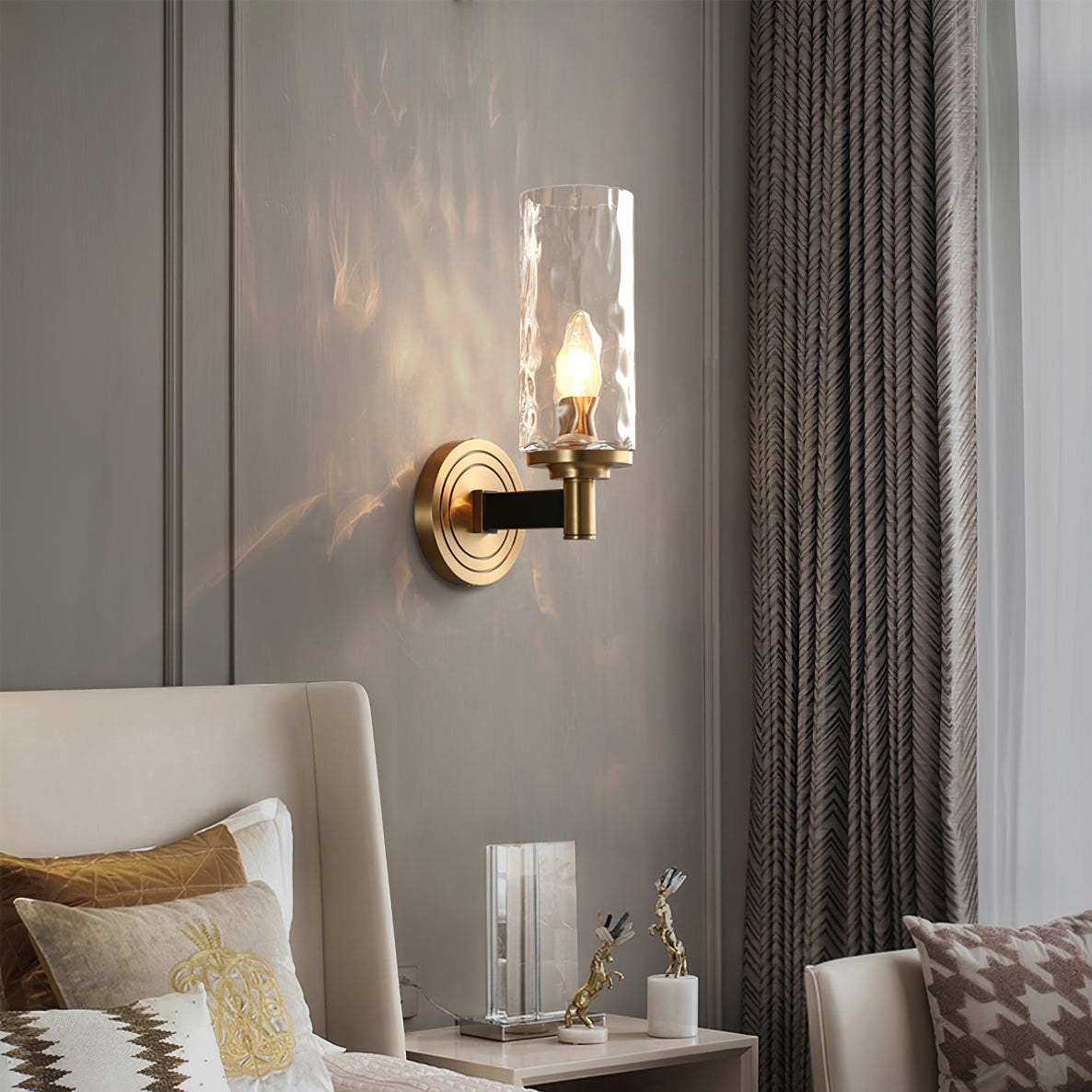 GoldenGleam – Elegant Glass Wall Light for Luxurious Ambience