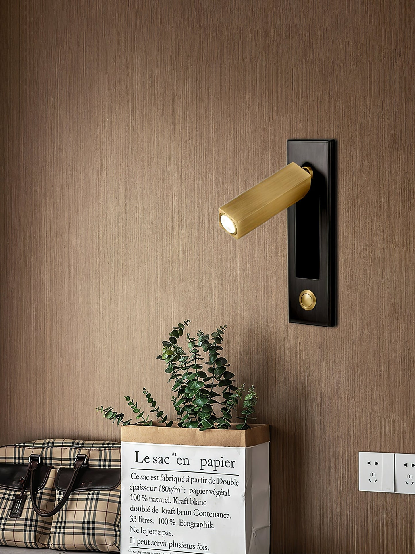 Built-in Wall Lamp for the Night
