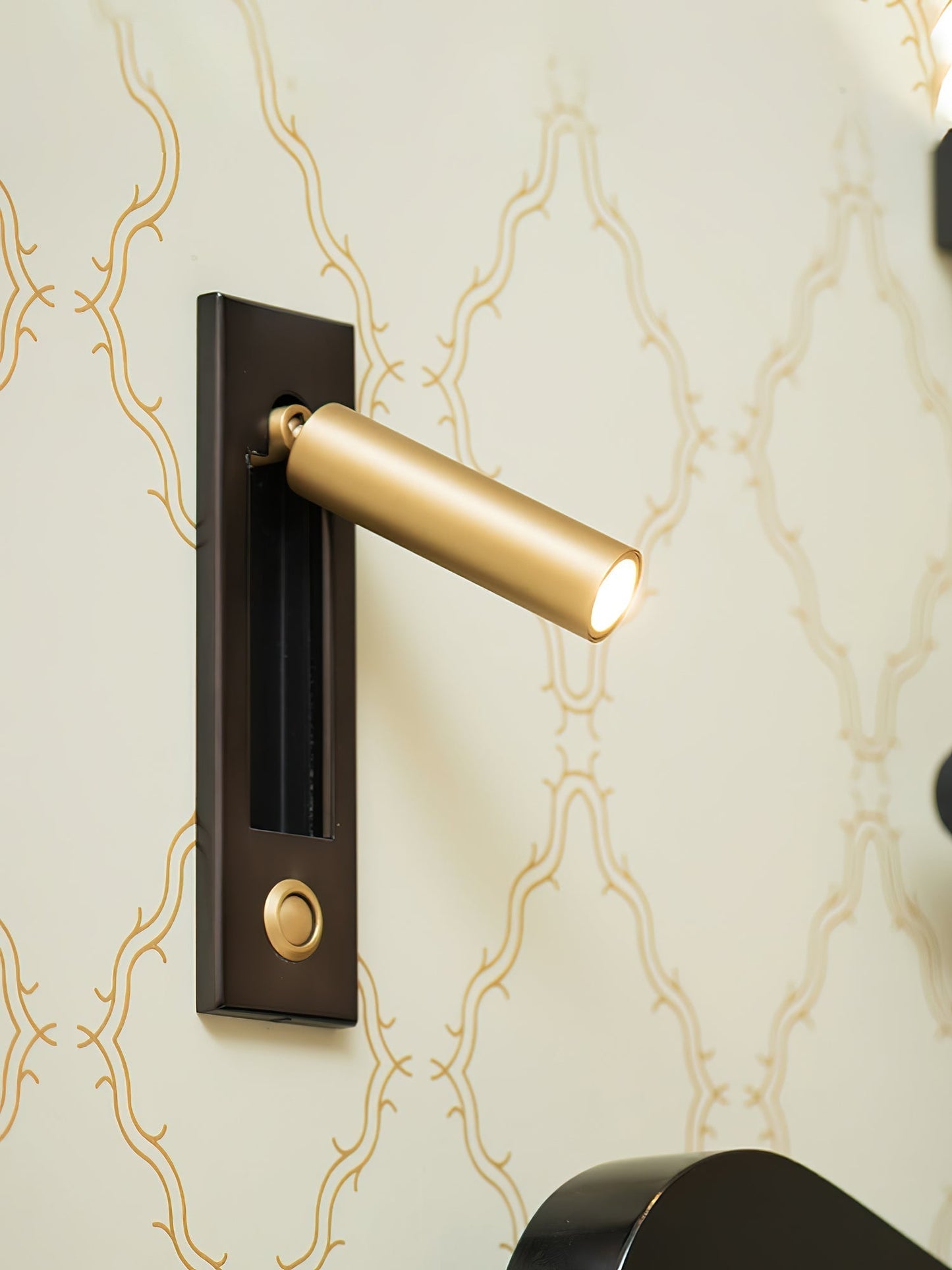 Built-in Wall Lamp for the Night