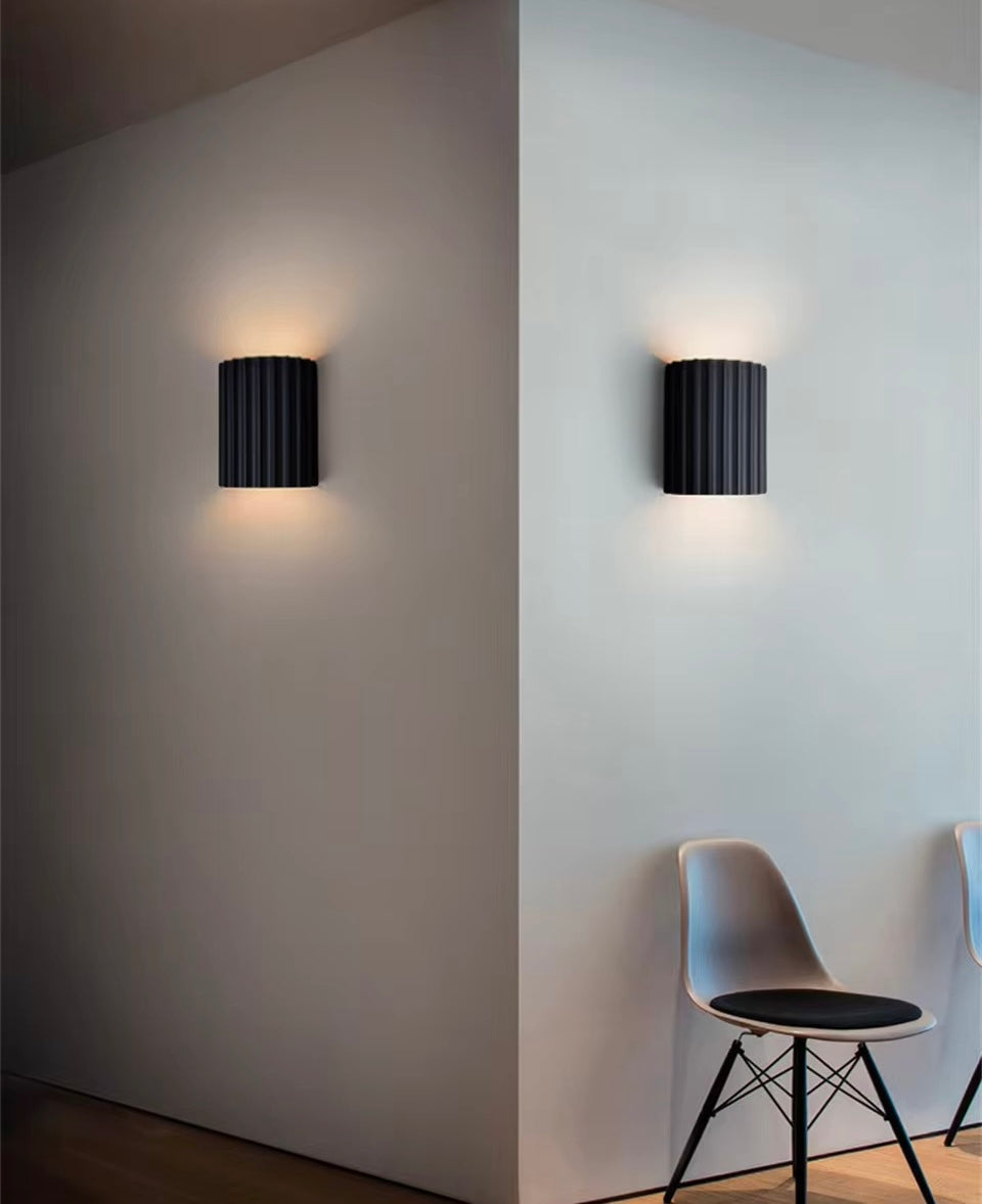 ResinBeam – Stylish Resin Wall Lamp for Modern Interiors