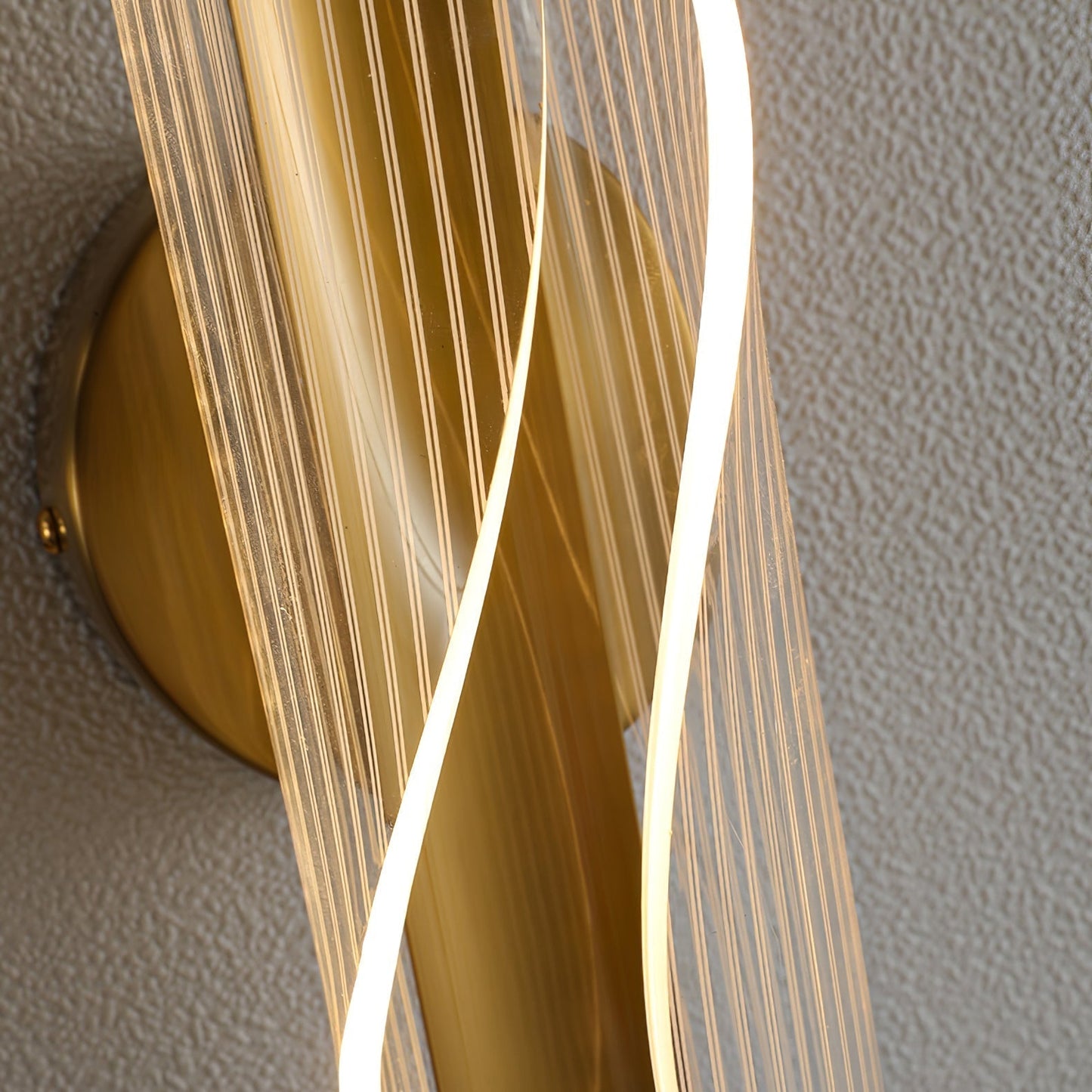 CrystalGlow – Sparkling Crystal Wall Light for Glamorous Touch