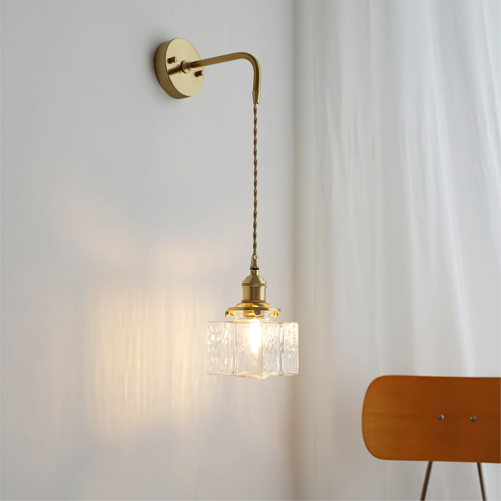 RegalRay – Royal-Inspired Wall Lamp for Elegant Spaces