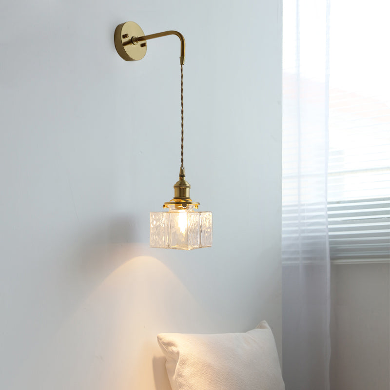 RegalRay – Royal-Inspired Wall Lamp for Elegant Spaces