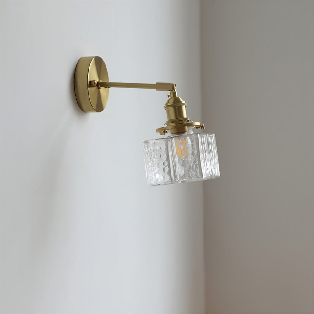 RegalRay – Royal-Inspired Wall Lamp for Elegant Spaces