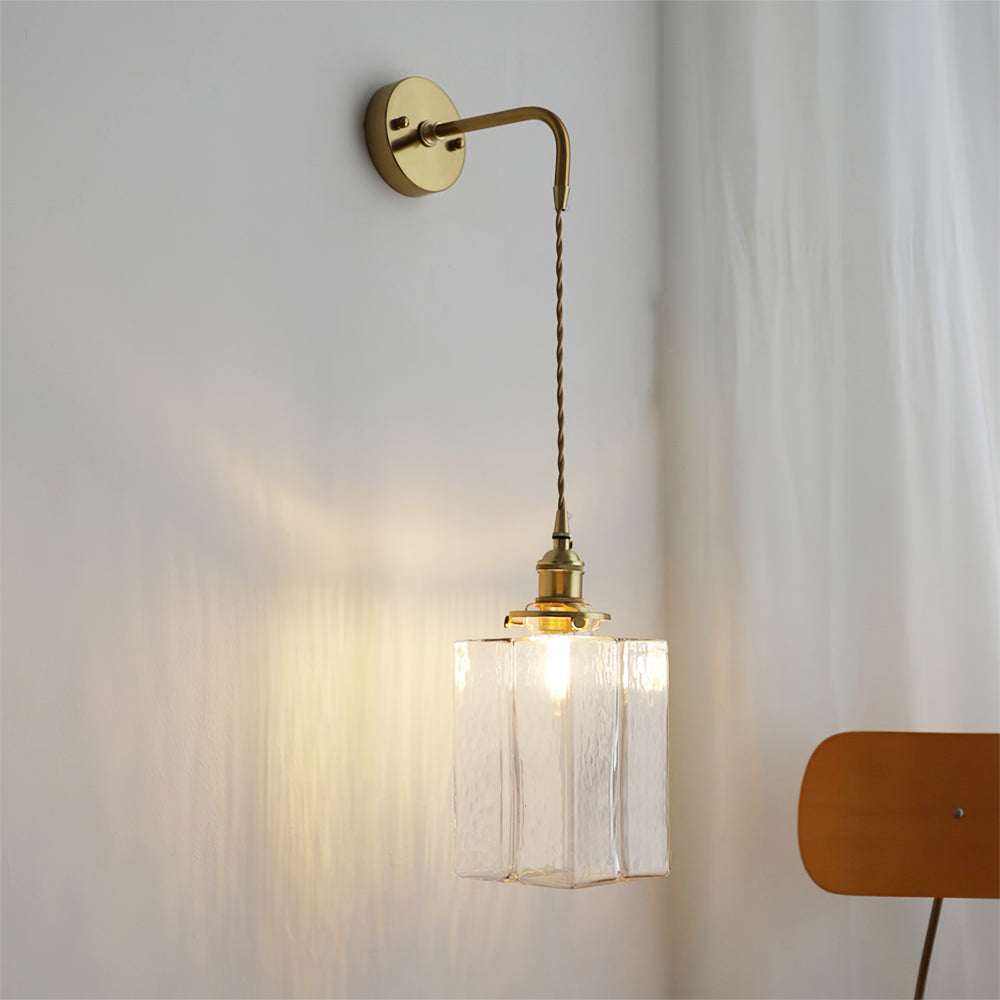 RegalRay – Royal-Inspired Wall Lamp for Elegant Spaces