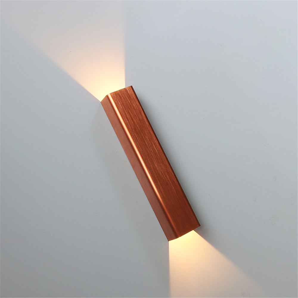 BeamGlow – Sleek Outdoor Lamp for Contemporary Spaces