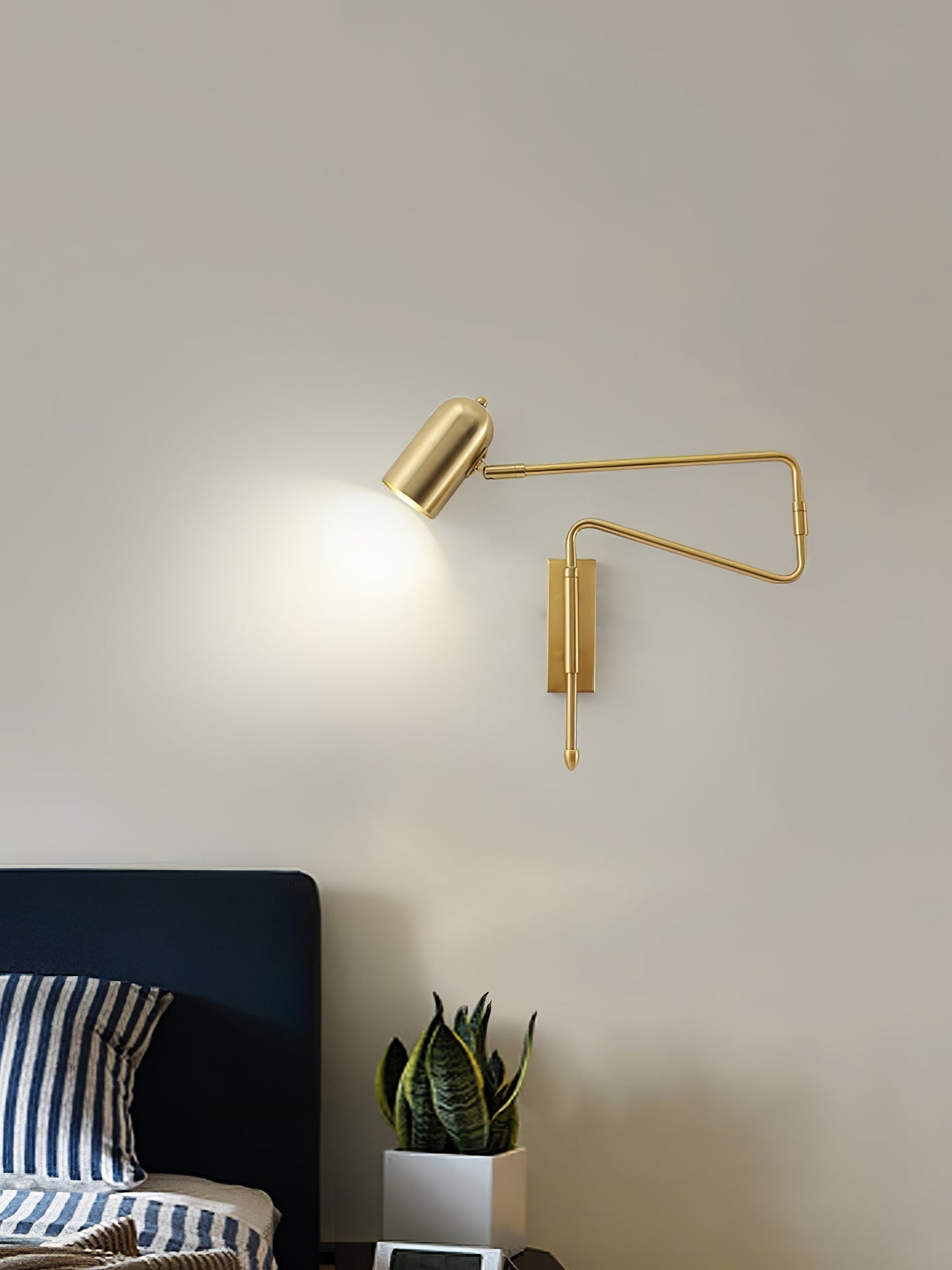 BeamFlexi– Versatile Wall Lamp with Flexible Arm