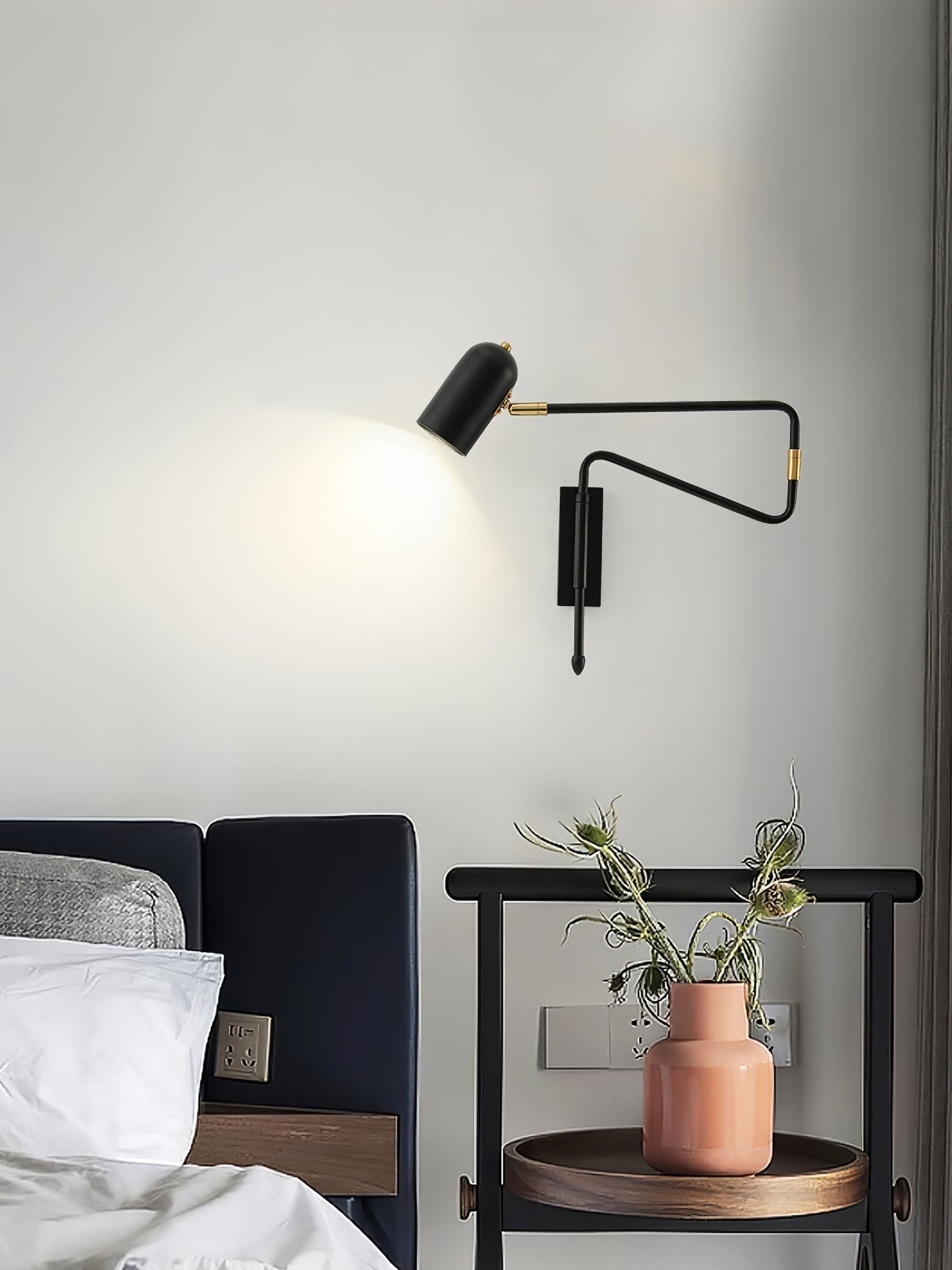 BeamFlexi– Versatile Wall Lamp with Flexible Arm