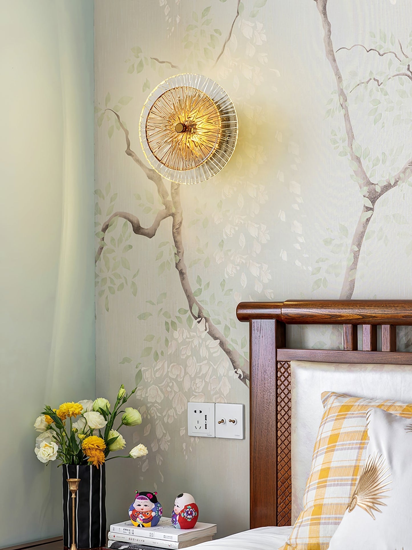 LotusBeam – Modern Lotus Flower Wall Light for Serenity