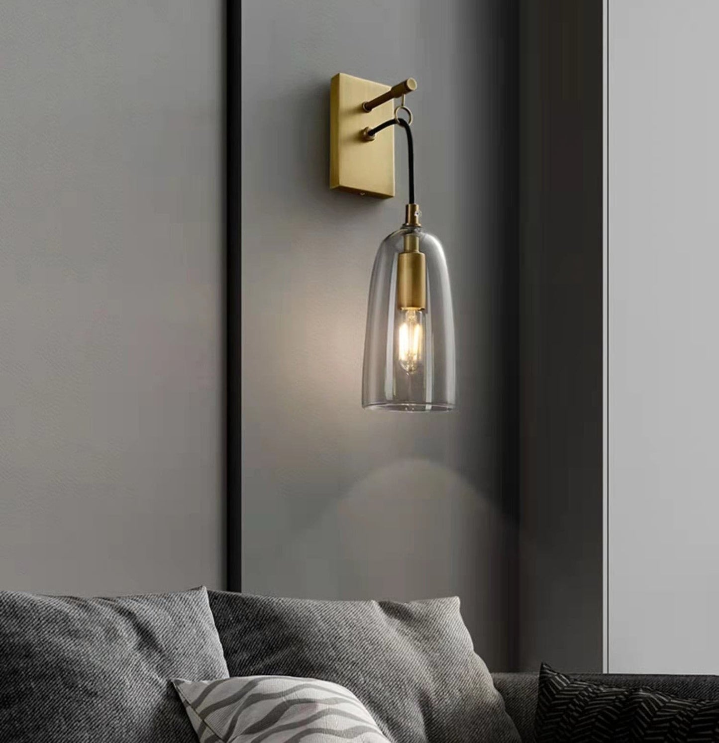 NovaBeam – Refined Gold Wall Lamp for Sophisticated Interiors