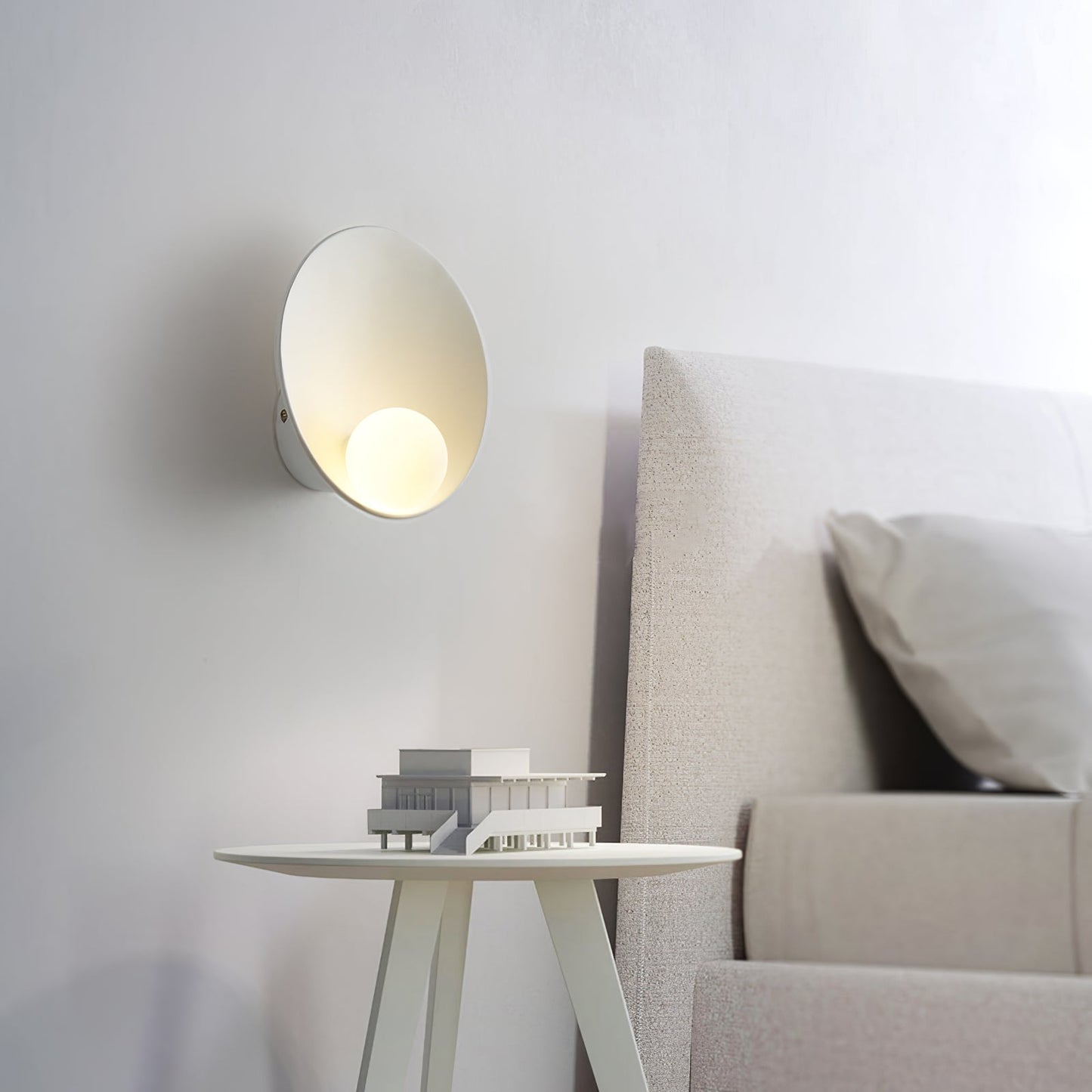 LumaSphere – Round Nordic Wall Lamp for Contemporary Atmosphere