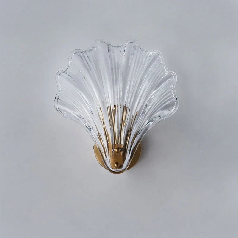 CoralBeam – Shell-Shaped Glass Wall Light