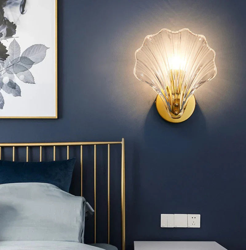CoralBeam – Shell-Shaped Glass Wall Light
