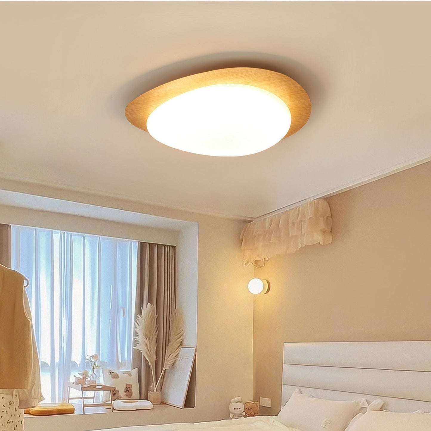 Scandinavian Pebble Wood Ceiling Light