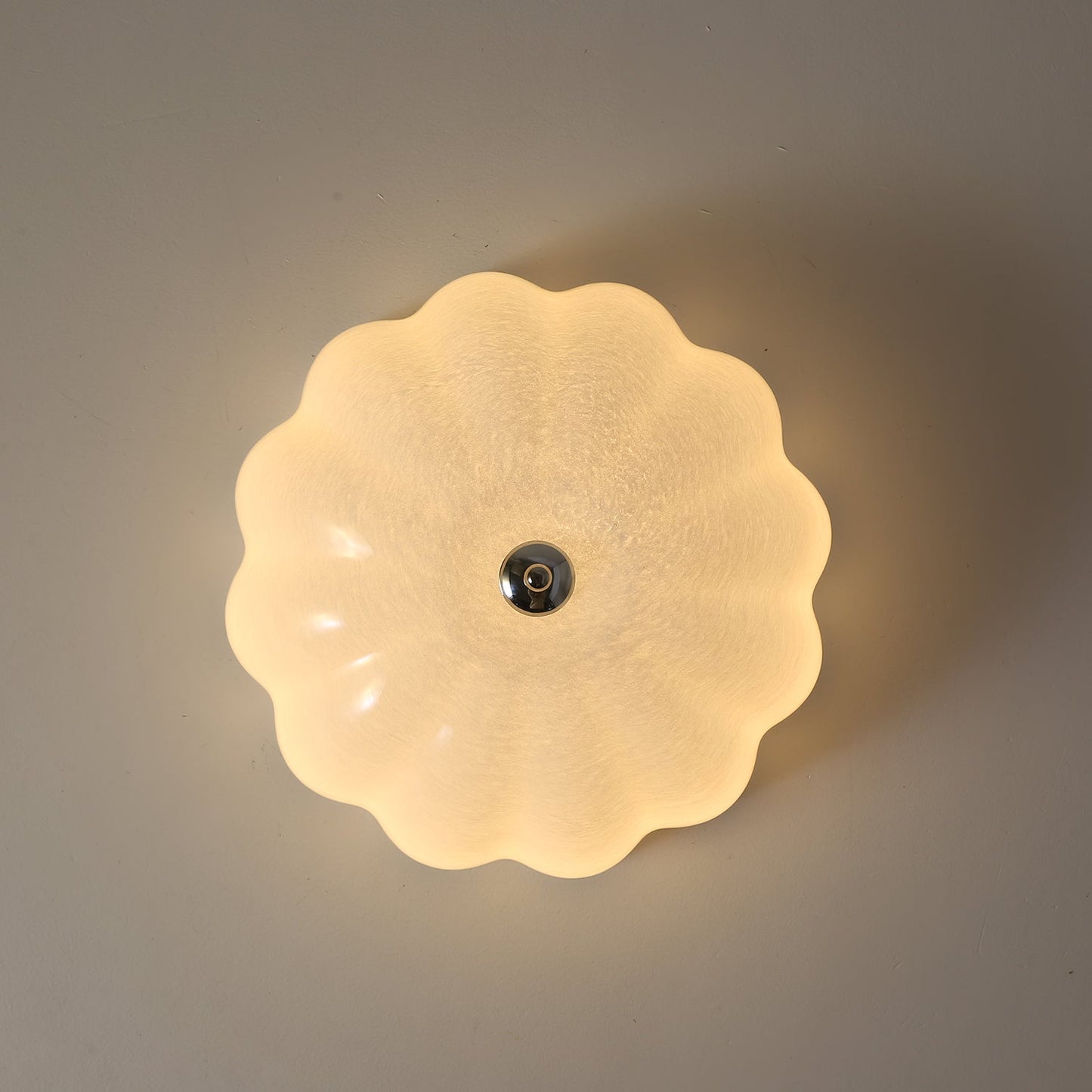 Shell Ceiling Lamp
