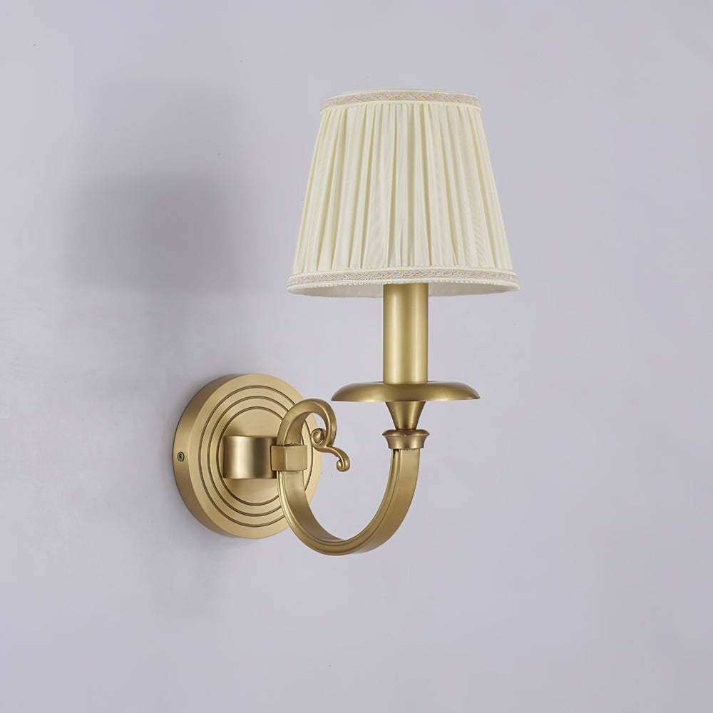 GlowMajesty – Elegant Gold Wall Lamp for Regal Lighting