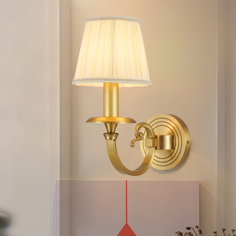 GlowMajesty – Elegant Gold Wall Lamp for Regal Lighting