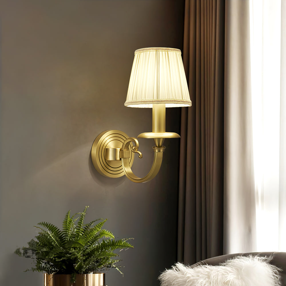 GlowMajesty – Elegant Gold Wall Lamp for Regal Lighting