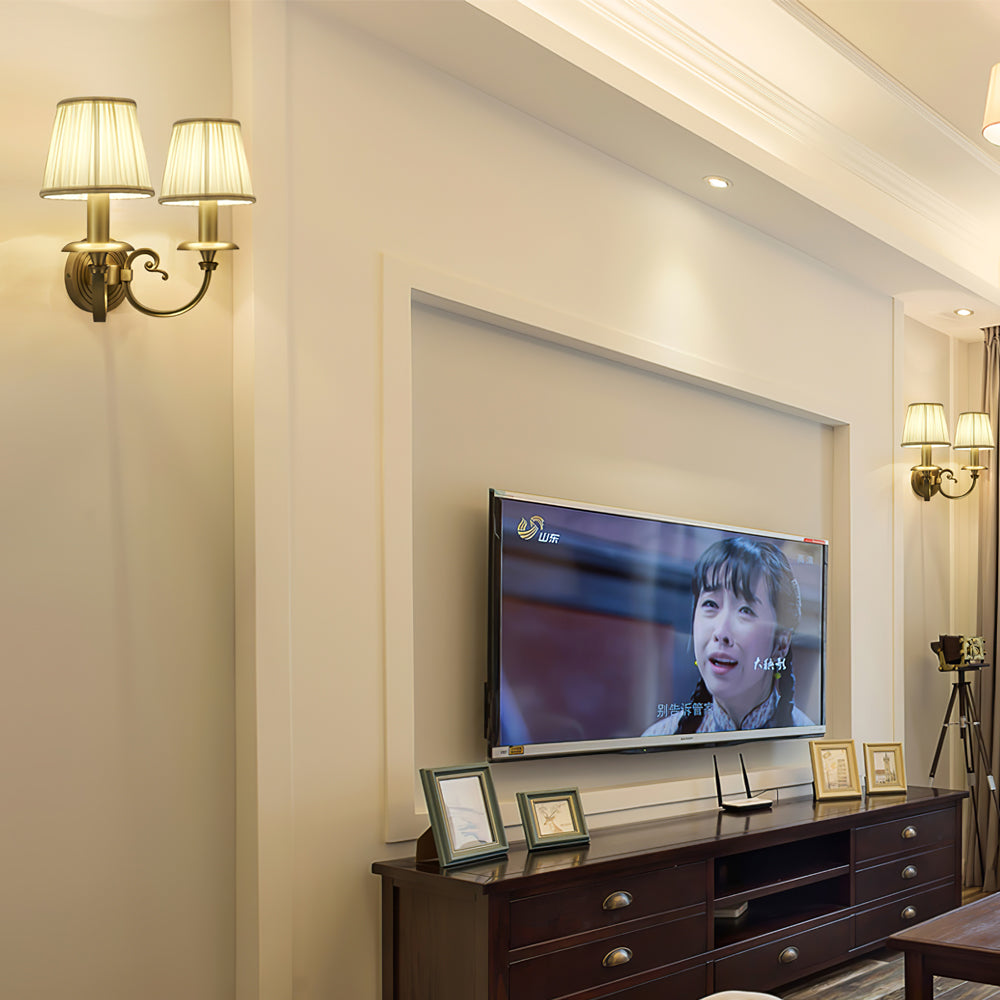 GlowMajesty – Elegant Gold Wall Lamp for Regal Lighting