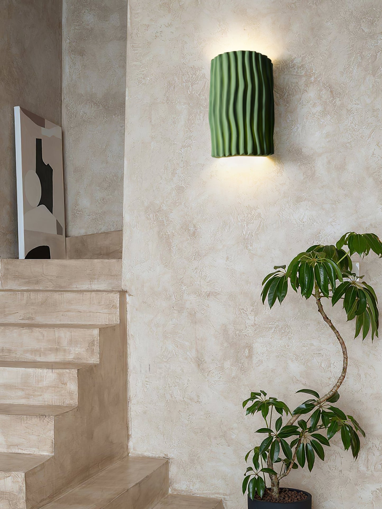 ScandiLuxe – Resin Wall Light with Warm and Inviting Glow