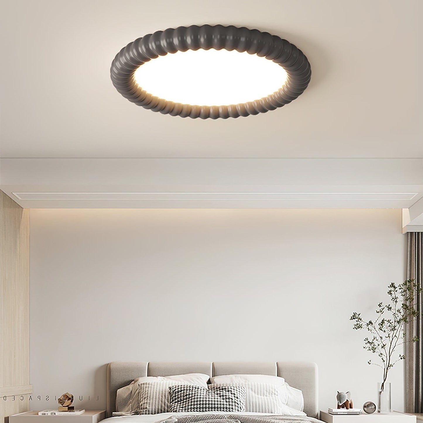 Halo Rippled Ceiling Lamp