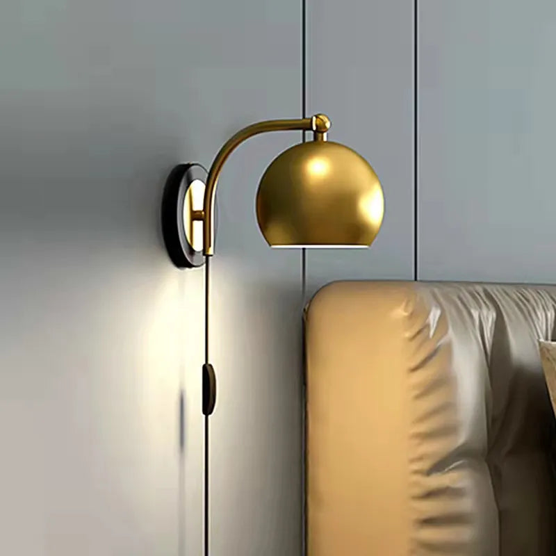 AntiqueGlow – Classic Vintage Wall Lamp with Plug for Elegant Spaces
