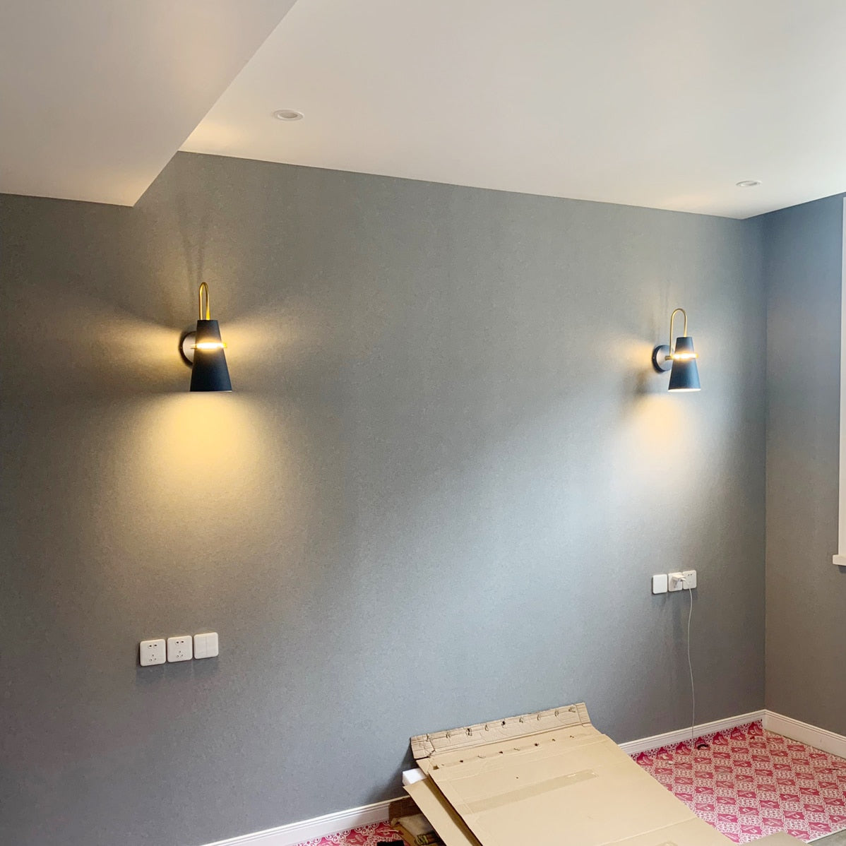 GrandeurBeam - Luxurious Wall Lighting