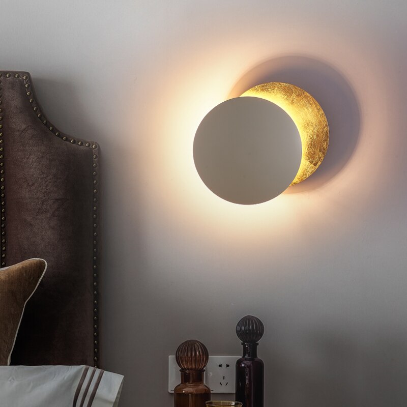 EclipseAura – Wall Lamp in Solar Eclipse Shape