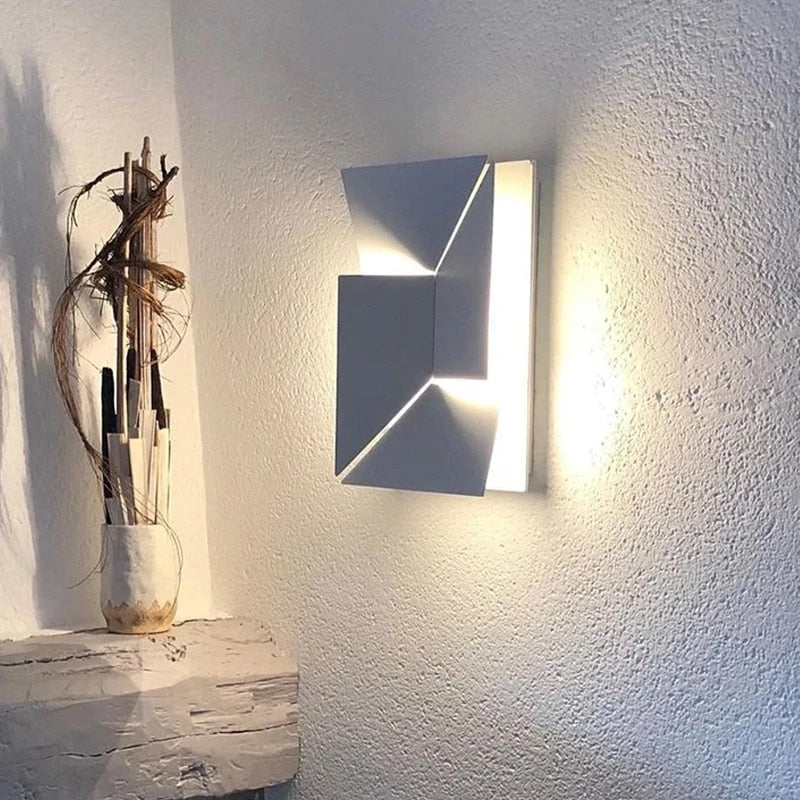 Elegant 3D Wall Lamp