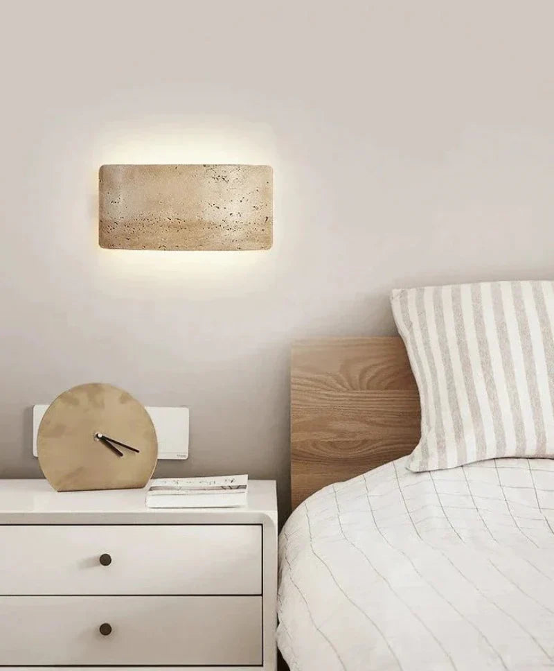 StoneLuxe – Minimalist Wall Lamp in Travertine