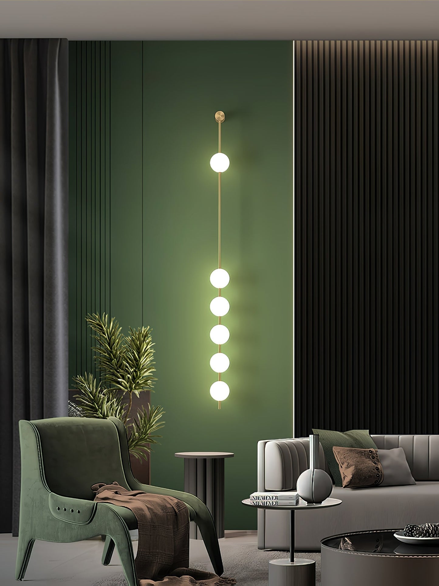 StreamGold – Modern Vertical Wall Lamp with Gold Accents