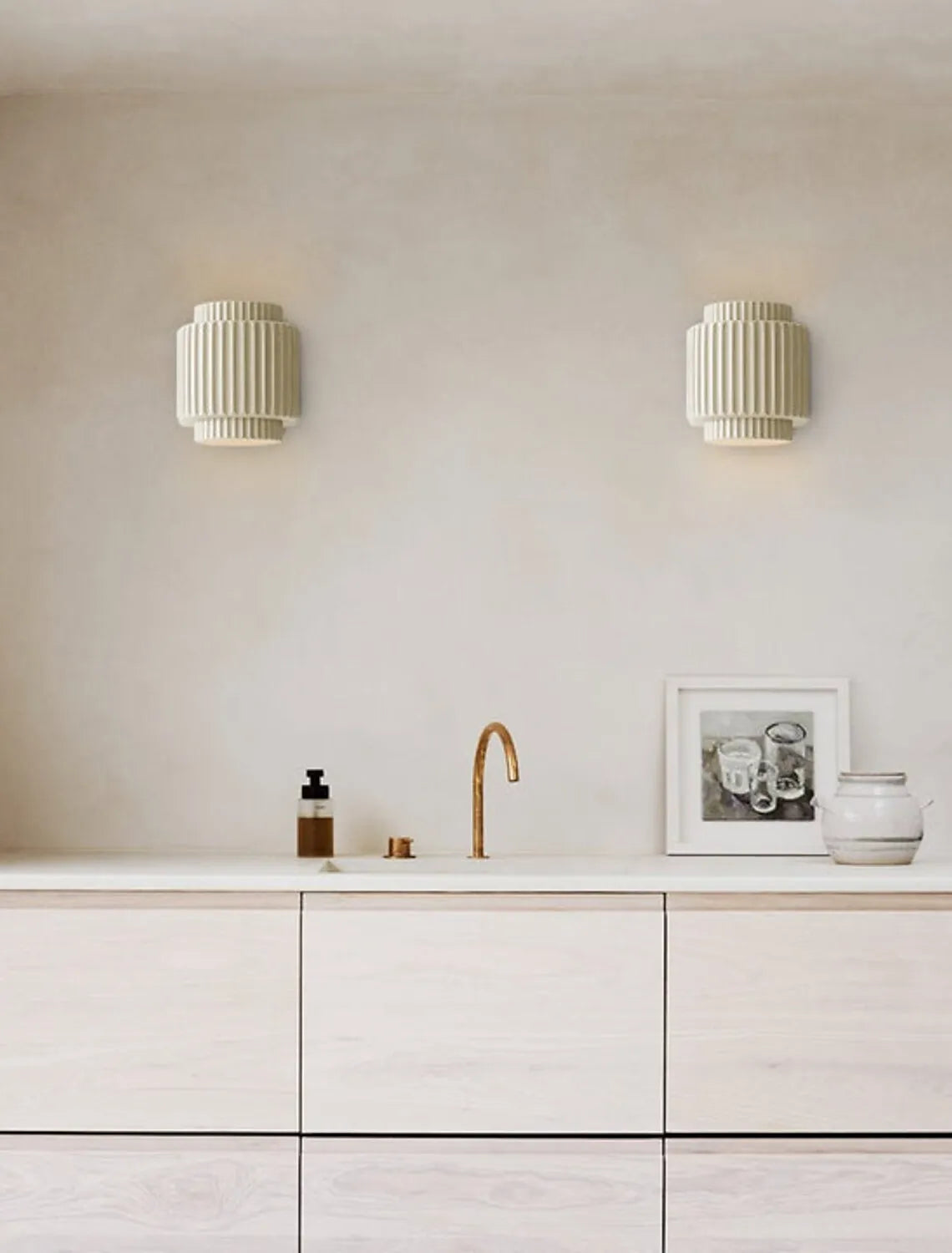 BeamPure – Scandinavian Wall Lamp with Striped Design