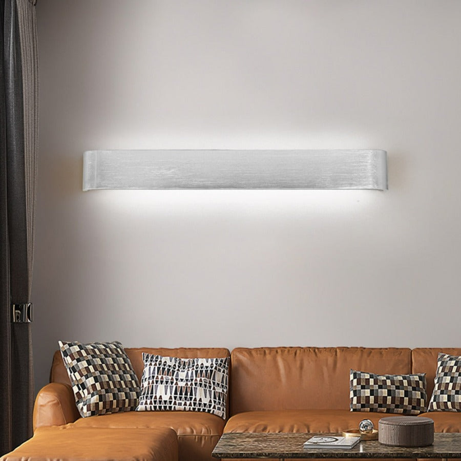 LumaGlow – Contemporary Wall Light