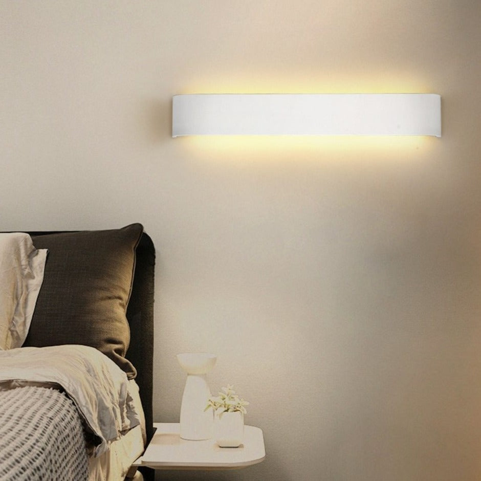 LumaGlow – Contemporary Wall Light